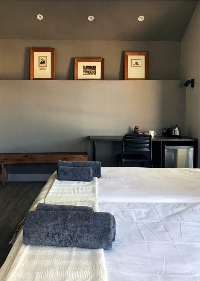 Herzinger Boutique Guesthouse Klein Windhoek エクステリア 写真